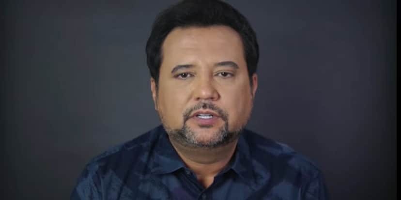 "Grande prazer", Edu Guedes expõe o que Geraldo Luís faz e confirma: "De vez em quando fica lá" "Grande prazer", Edu Guedes expõe o que Geraldo Luís faz e confirma: "De vez em quando fica lá"