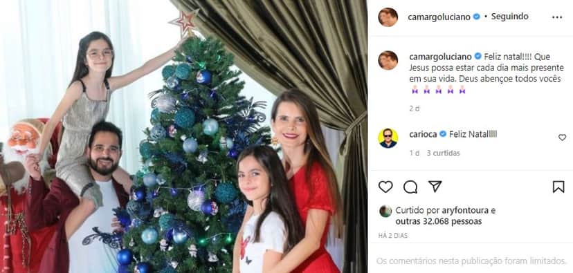 Luciano Camargo passou o Natal com a esposa e as duas filhas (Foto: Reprodução/ Instagram) Luciano Camargo passou o Natal com a esposa e as duas filhas (Foto: Reprodução/ Instagram)