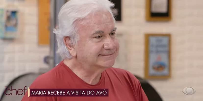 Edu Guedes flagra o inesperado em bastidores, segura lágrimas e perde a voz: "Você não sabe o que aconteceu" Edu Guedes flagra o inesperado em bastidores, segura lágrimas e perde a voz: "Você não sabe o que aconteceu"