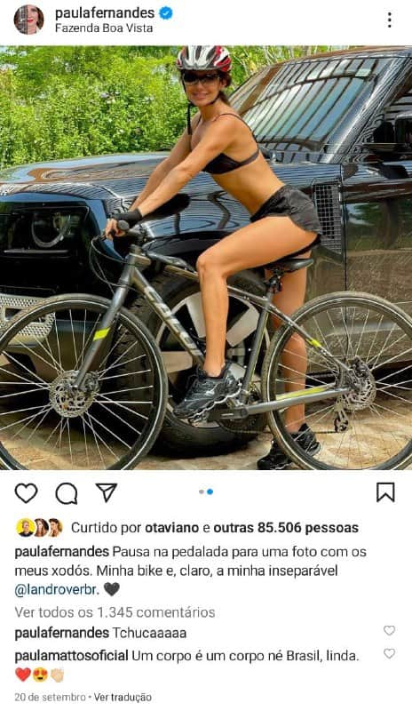 Paula Fernandes surgiu sensualizando (Foto: Reprodução) Paula Fernandes surgiu sensualizando (Foto: Reprodução)