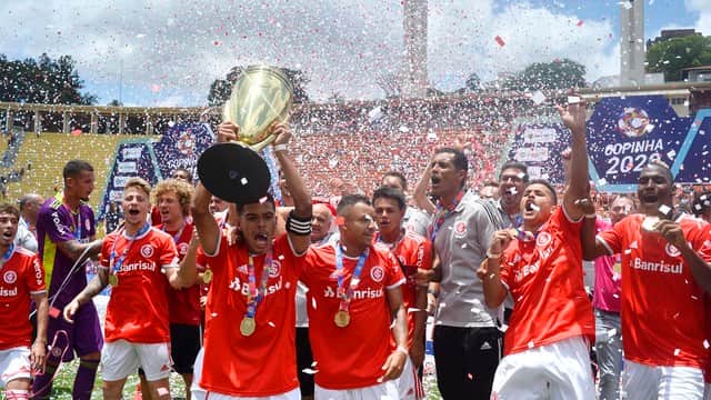 Globo usará a Copa São Paulo para tapar buraco do futebol em janeiro Globo usará a Copa São Paulo para tapar buraco do futebol em janeiro