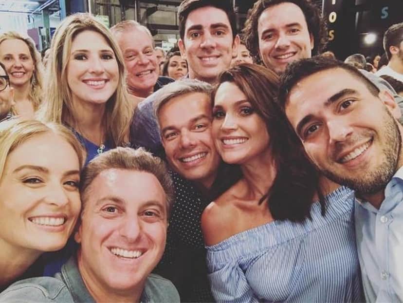 Imagem dos bastidores da gravação de vinheta de fim de ano da Globo, sem Fátima Bernardes (Foto: Reprodução/Instagram) Imagem dos bastidores da gravação de vinheta de fim de ano da Globo, sem Fátima Bernardes (Foto: Reprodução/Instagram)