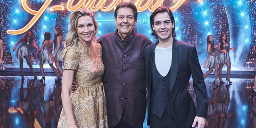 Faustão faz exigências absurdas, gera fúria em corredores na Band e demissão em massa é confirmada Faustão faz exigências absurdas, gera fúria em corredores na Band e demissão em massa é confirmada