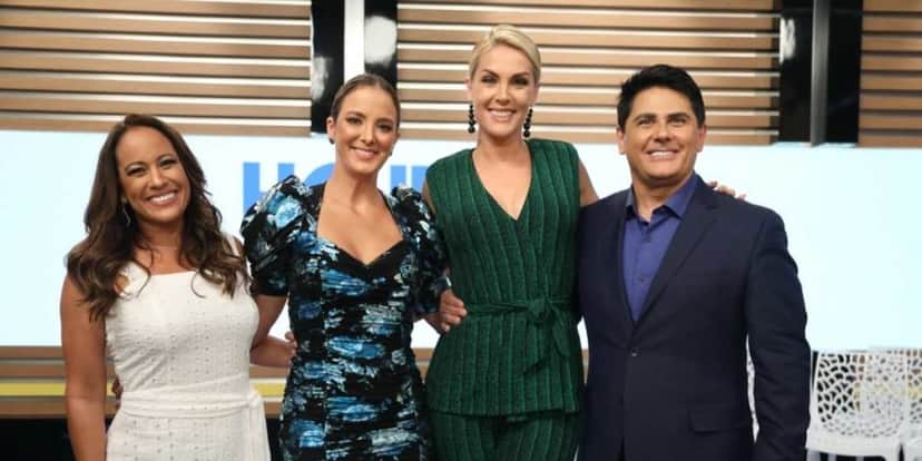 Renata Alves, Ticiane Pinheiro, Ana Hickmann, César Filho são os apresentadores do Hoje Em Dia Renata Alves, Ticiane Pinheiro, Ana Hickmann, César Filho são os apresentadores do Hoje Em Dia