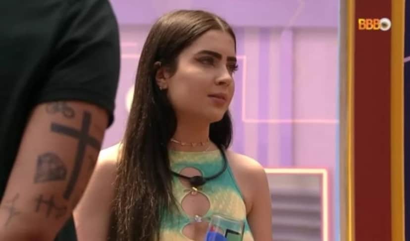 Jade Picon entregou que deixou documentário gravado antes do 'BBB' (Foto: Reprodução / Globoplay)
