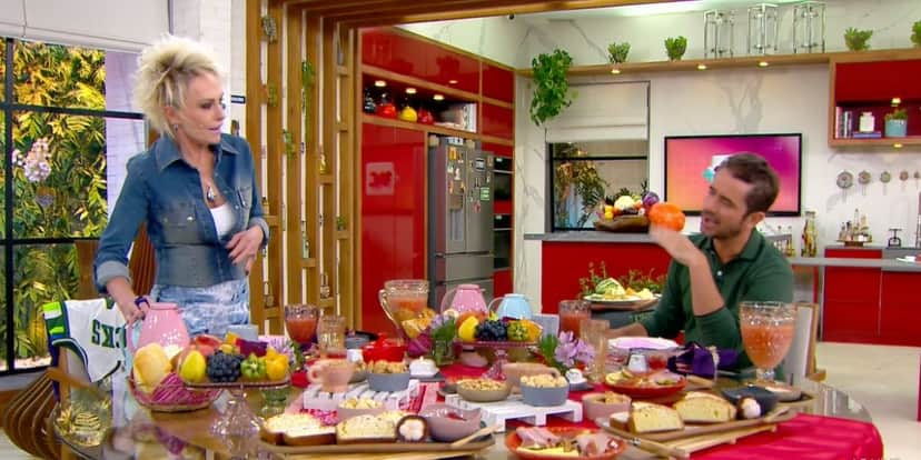Ana Maria Braga expõe absurdo no Mais Você e explode com Felipe Andreoli na Globo: "É uma falta de respeito" Ana Maria Braga expõe absurdo no Mais Você e explode com Felipe Andreoli na Globo: "É uma falta de respeito"