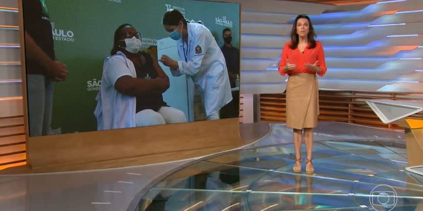 Ana Paula Araújo quebra protocolo no BDBR e detona Bolsonaro: "Eco apenas no pequeno grupo de seguidores dele" Ana Paula Araújo quebra protocolo no BDBR e detona Bolsonaro: "Eco apenas no pequeno grupo de seguidores dele"
