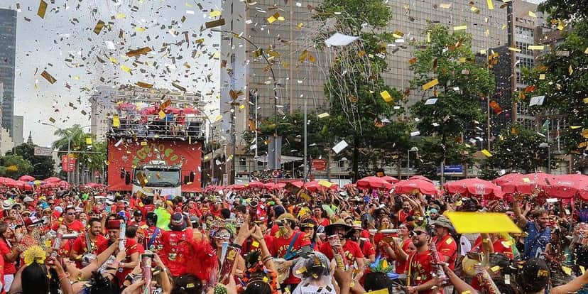 Carnaval de rua no Rio de Janeiro - Foto: Reprodução Carnaval de rua no Rio de Janeiro - Foto: Reprodução