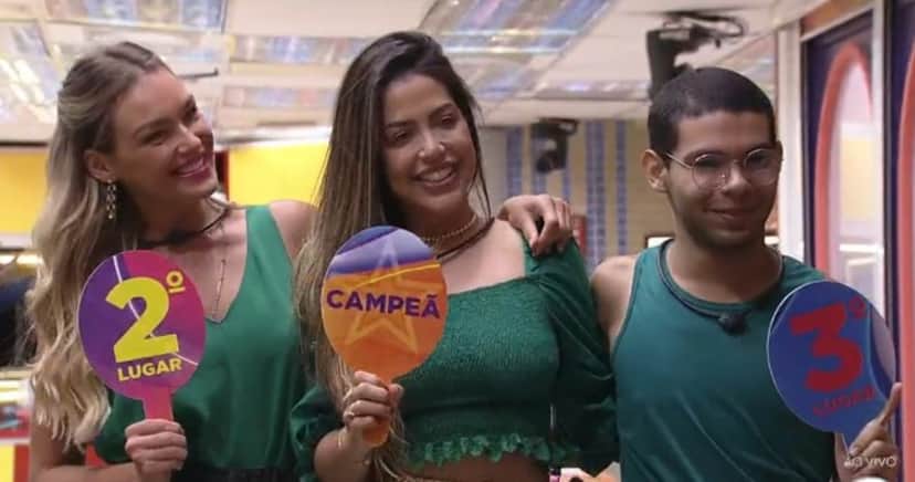 O pódio de Laís foi entre Bárbara e Vyni (Foto: Reprodução / Globoplay) O pódio de Laís foi entre Bárbara e Vyni (Foto: Reprodução / Globoplay)
