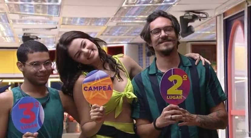 O pódio de Eslovênia foi entre Vyni e Eliezer (Foto: Reprodução / Globoplay) O pódio de Eslovênia foi entre Vyni e Eliezer (Foto: Reprodução / Globoplay)
