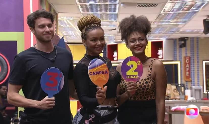 O pódio de Natália foi entre Jessilane e Lucas (Foto: Reprodução / Globoplay) O pódio de Natália foi entre Jessilane e Lucas (Foto: Reprodução / Globoplay)