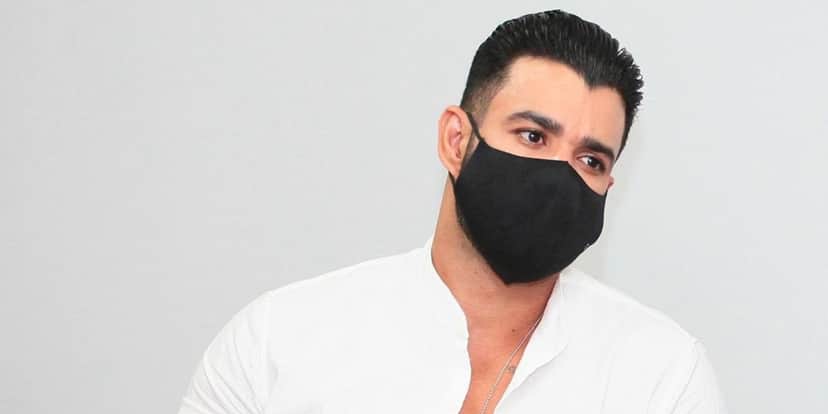 Gusttavo Lima põe multidão em risco, é denunciado na TV e recebe pior notícia de multa: "Ninguém controla" Gusttavo Lima põe multidão em risco, é denunciado na TV e recebe pior notícia de multa: "Ninguém controla"