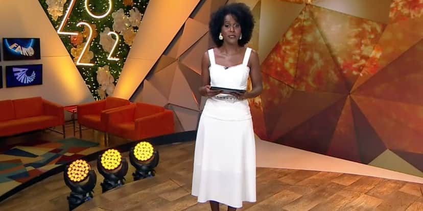 Maju Coutinho no comando do Fantástico, na Globo (Foto: Reprodução) Maju Coutinho no comando do Fantástico, na Globo (Foto: Reprodução)