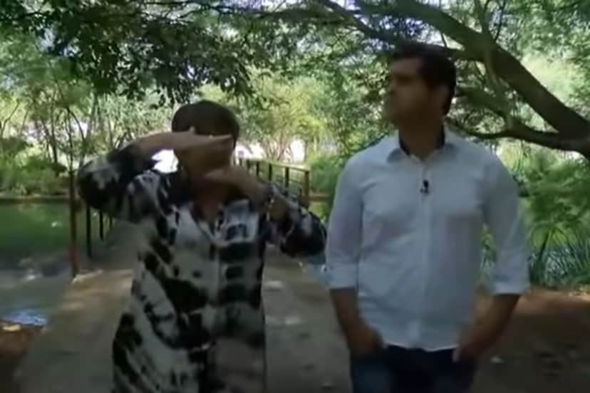 Márcia Sensitiva falando sobre a energia das pessoas que visitam as ruínas de onde aconteceu o massacre do Carandiru (Foto: Reprodução/RedeTV!)