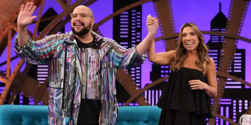 Tiago, após expor o que viveu com Patrícia, vê Silvio Santos no BBB22 e assume: "Perco o emprego ou a herança" Tiago, após expor o que viveu com Patrícia, vê Silvio Santos no BBB22 e assume: "Perco o emprego ou a herança"
