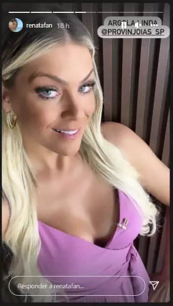 Decote de Renata Fan leva fãs à loucura nas redes sociais - Reprodução Decote de Renata Fan leva fãs à loucura nas redes sociais - Reprodução