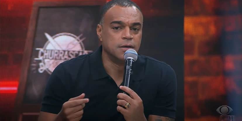 Denilson desmorona ao vivo (Foto: Divulgação) Denilson desmorona ao vivo (Foto: Divulgação)