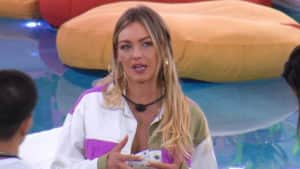 Bárbara Heck foi chamada de 'amiga da onç' na web (Foto: Reprodução / Globoplay)