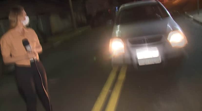 Cinegrafista Leandro Marques grava seu atentado (reprodução TV Thati) Cinegrafista Leandro Marques grava seu atentado (reprodução TV Thati)