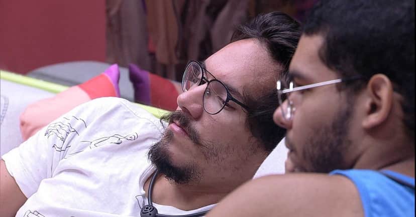 BBB22: Eliezer se desespera com voto de Natália e Vyni o aconselha (Foto: Reprodução) BBB22: Eliezer se desespera com voto de Natália e Vyni o aconselha (Foto: Reprodução)
