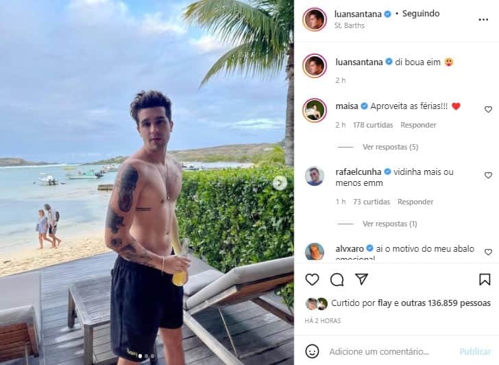 Luan Santana surgiu completamente sem camisa (Foto: Reprodução) Luan Santana surgiu completamente sem camisa (Foto: Reprodução)