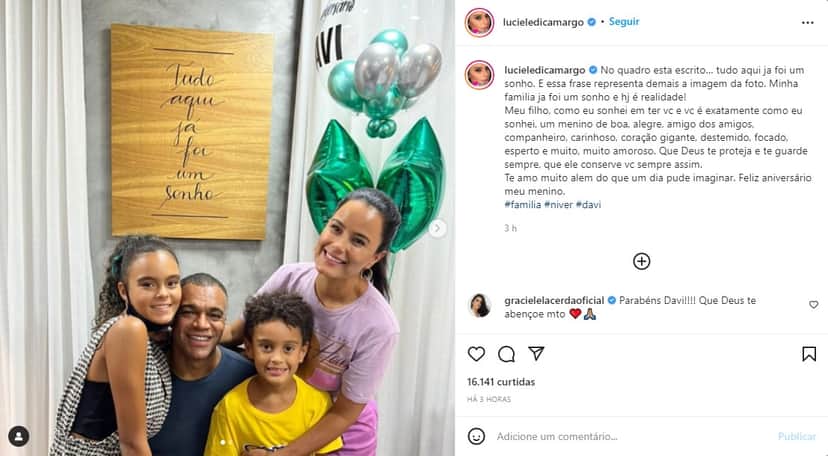 Luciele Di Camargo, Denílson e os filhos do casal - Foto: Reprodução Luciele Di Camargo, Denílson e os filhos do casal - Foto: Reprodução