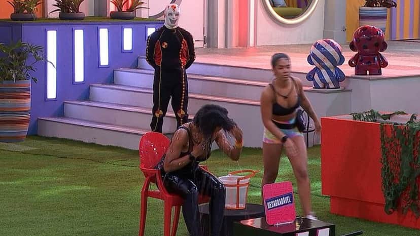BBB22: Maria é expulsa após baldada na cabeça de Natália (Foto: Reprodução) BBB22: Maria é expulsa após baldada na cabeça de Natália (Foto: Reprodução)