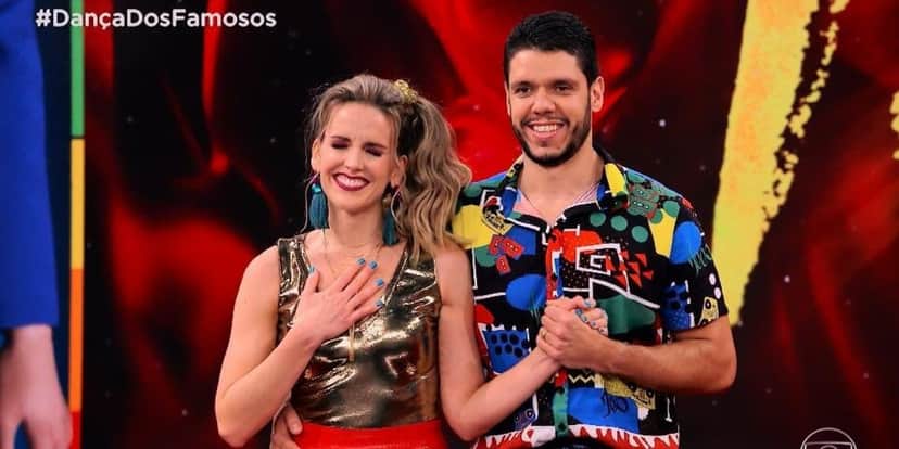 Mariana Ferrão e Ricardo Espeschit na Dança dos Famosos - Foto: Reprodução Mariana Ferrão e Ricardo Espeschit na Dança dos Famosos - Foto: Reprodução