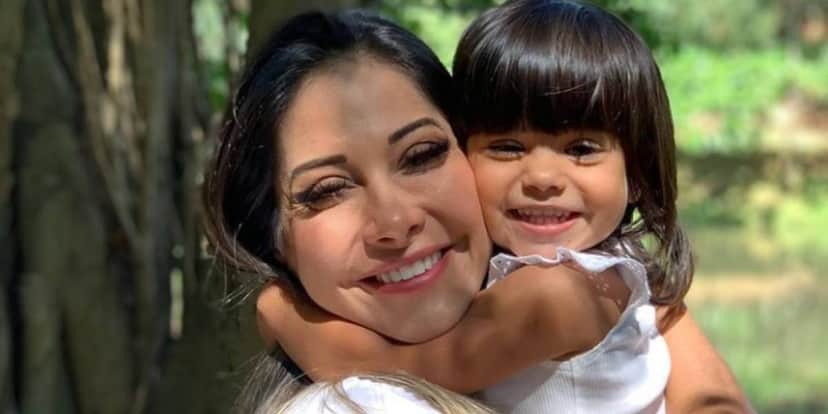 Maíra Cardi e Sofia (Foto: Reprodução) Maíra Cardi e Sofia (Foto: Reprodução)