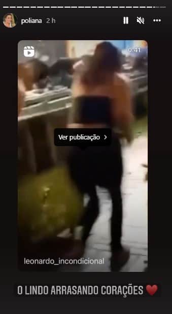 Leonardo atendeu fã que o agarrou em cima do palco Leonardo atendeu fã que o agarrou em cima do palco