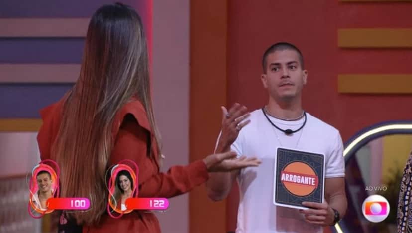 "Tenha santa paciência", Sonia Abrão perde as estribeiras na RedeTV! e explode: "Falsa, dissimulada" "Tenha santa paciência", Sonia Abrão perde as estribeiras na RedeTV! e explode: "Falsa, dissimulada"