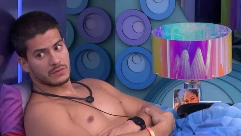 Arthur Aguiar fala de Maíra Cardi no BBB22 (Foto: Reprodução) Arthur Aguiar fala de Maíra Cardi no BBB22 (Foto: Reprodução)