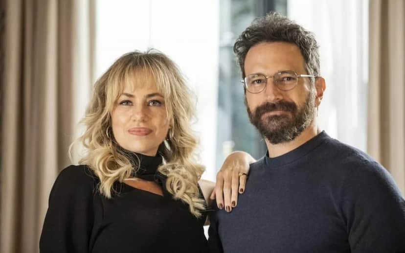 Karine Teles e Caco Ciocler em 'Pantanal': versão da Globo aumenta antagonismo de Gustavo (Foto: Reprodução / Globo) Karine Teles e Caco Ciocler em 'Pantanal': versão da Globo aumenta antagonismo de Gustavo (Foto: Reprodução / Globo)