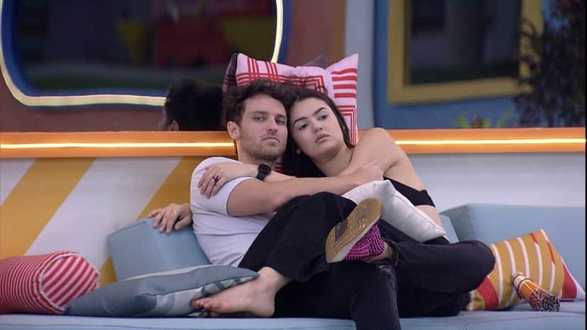 BBB22: Lucas e Eslovênia estão apaixonados e não se desgrudam (Foto: Reprodução) BBB22: Lucas e Eslovênia estão apaixonados e não se desgrudam (Foto: Reprodução)