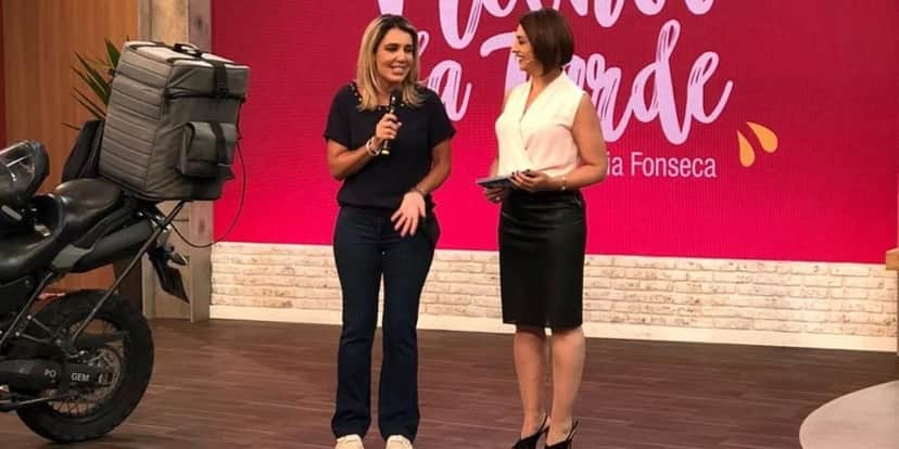 Após falar de demissão, ser vista na Globo e ter reviravolta na Band: Catia Fonseca tem notícia exposta Após falar de demissão, ser vista na Globo e ter reviravolta na Band: Catia Fonseca tem notícia exposta