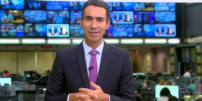 César Tralli cruza as mãos na Globo, confirma corte de William Bonner no JN e expõe motivo: "Termina aqui" César Tralli cruza as mãos na Globo, confirma corte de William Bonner no JN e expõe motivo: "Termina aqui"