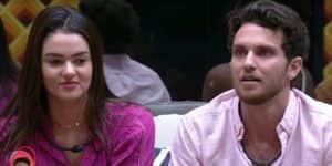 Eslô ao lado de Lucas, último eliminado do BBB22 (Foto: Reprodução / Globoplay) Eslô ao lado de Lucas, último eliminado do BBB22 (Foto: Reprodução / Globoplay)