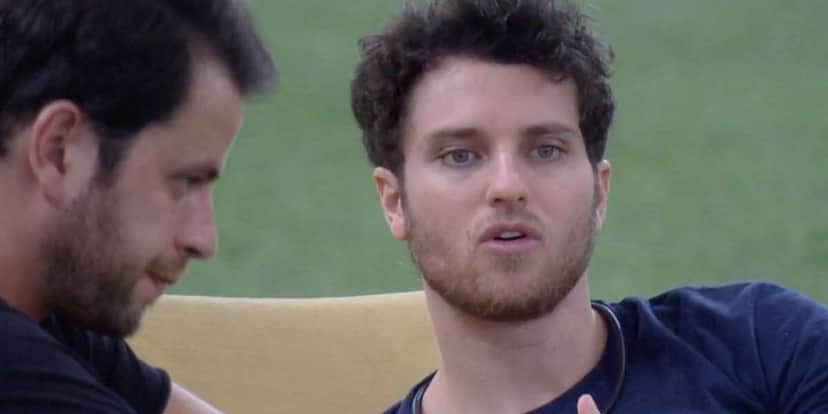 BBB22: Gustavo desabafa com Lucas (Foto: Reprodução) BBB22: Gustavo desabafa com Lucas (Foto: Reprodução)