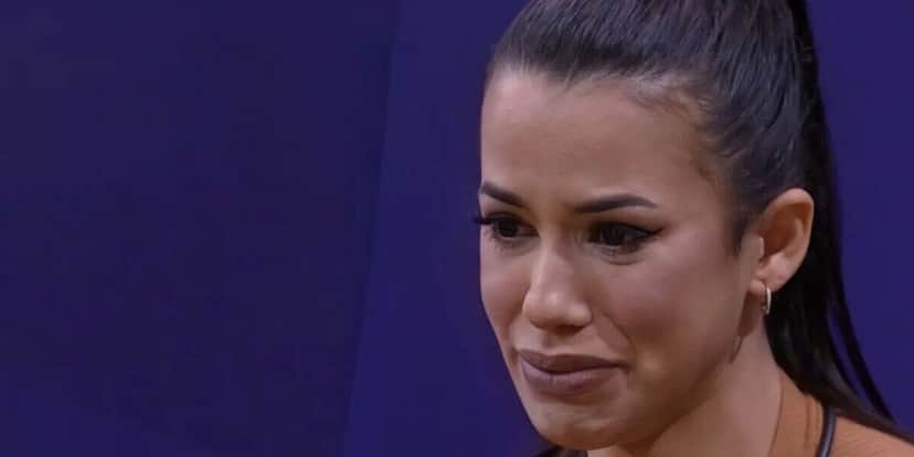 BBB22: Larissa implora que ataques e ameaças à sua família parem (Foto: Reprodução) BBB22: Larissa implora que ataques e ameaças à sua família parem (Foto: Reprodução)