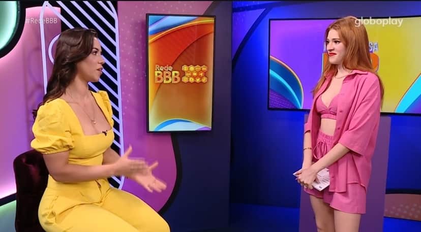 Larissa é entrevistada por Ana Clara no "Fora da Casa" (Reprodução/ Globoplay) Larissa é entrevistada por Ana Clara no "Fora da Casa" (Reprodução/ Globoplay)
