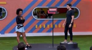 BBB22: Natália diz que Lucas é incoerente (Foto: Reprodução / Globoplay) BBB22: Natália diz que Lucas é incoerente (Foto: Reprodução / Globoplay)