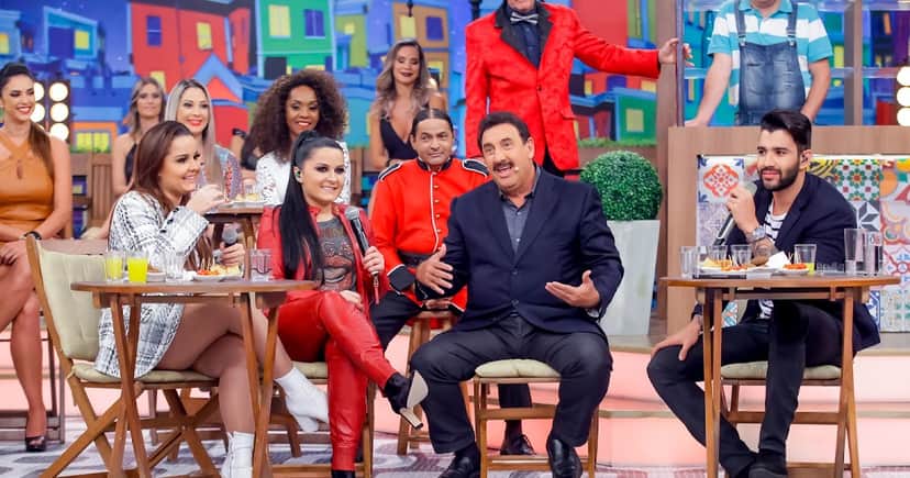 Maiara e Maraisa e Gusttavo Lima no "Boteco do Ratinho" (Foto: Divulgação/SBT) Maiara e Maraisa e Gusttavo Lima no "Boteco do Ratinho" (Foto: Divulgação/SBT)