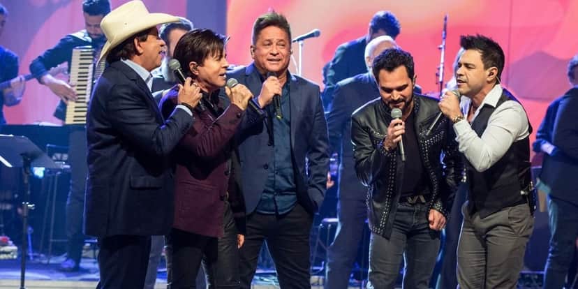 Chitãozinho, Leonardo, Zezé e Luciano cantaram sem a presença de Xororó em show da turnê "Amigos" (Foto: Divulgação) Chitãozinho, Leonardo, Zezé e Luciano cantaram sem a presença de Xororó em show da turnê "Amigos" (Foto: Divulgação)