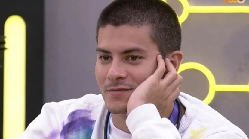 Luciano Camargo declarou torcida a Arthur Aguiar do "BBB22" (Foto: Reprodução/TV Globo) Luciano Camargo declarou torcida a Arthur Aguiar do "BBB22" (Foto: Reprodução/TV Globo)