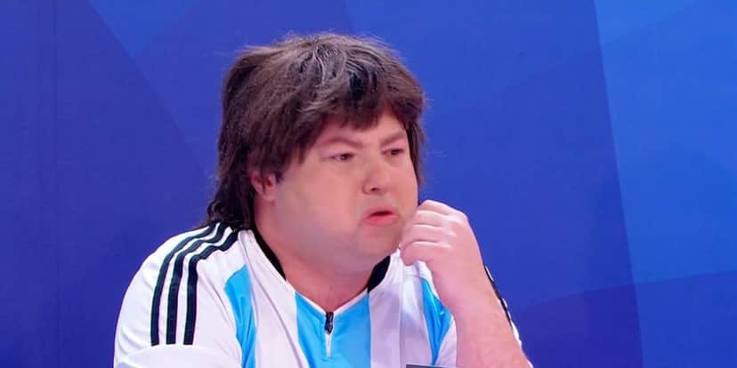 Alexandre Porpetone, o Cabrito Tevez, falou sobre a relação com Silvio Santos e Carlos Alberto de Nóbrega (Foto: Reprodução / SBT) Alexandre Porpetone, o Cabrito Tevez, falou sobre a relação com Silvio Santos e Carlos Alberto de Nóbrega (Foto: Reprodução / SBT)