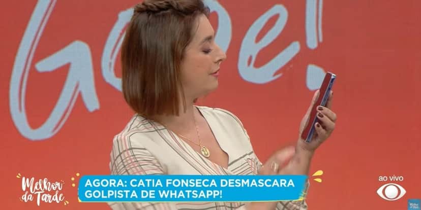 Catia Fonseca sofre golpe de criminosa, faz denúncia e enfrenta bandida ao vivo na Band: "Desgraçada" Catia Fonseca sofre golpe de criminosa, faz denúncia e enfrenta bandida ao vivo na Band: "Desgraçada"