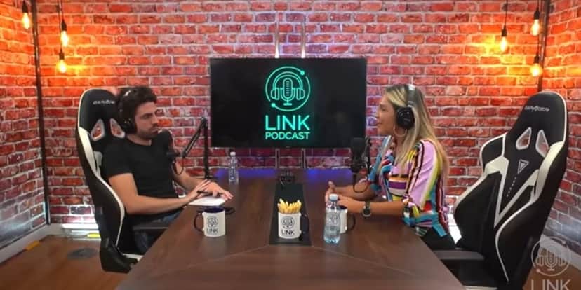 Colunista tem demissão do Melhor da Tarde e expõe real motivo de saída: "Já não estava mais sendo eu" Colunista tem demissão do Melhor da Tarde e expõe real motivo de saída: "Já não estava mais sendo eu"