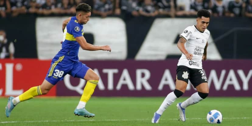Corinthians e Boca Juniors em campo - Foto: Reprodução Corinthians e Boca Juniors em campo - Foto: Reprodução