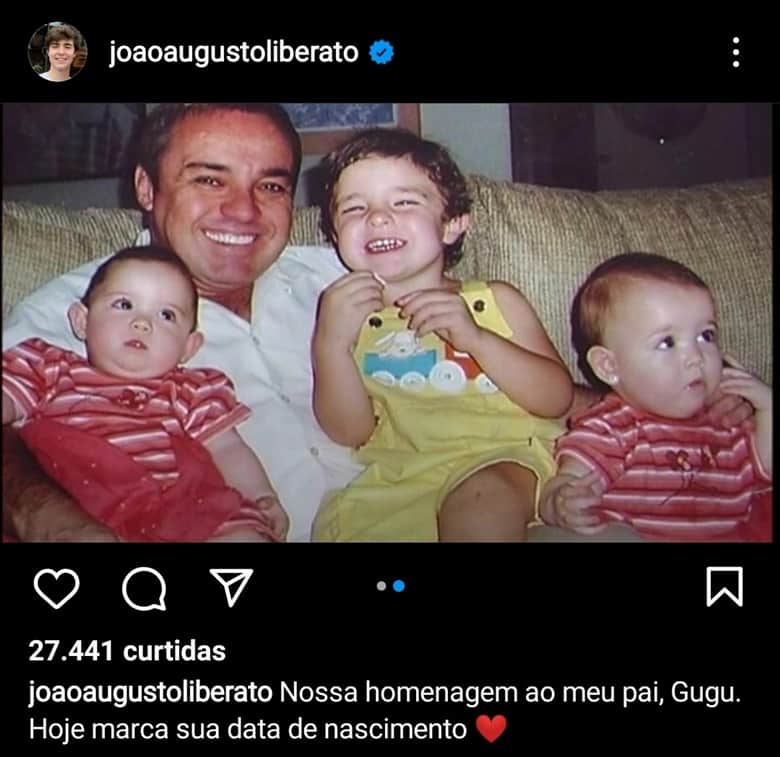 João Augusto, filho mais velho de Gugu, não esquece do dia do aniversário do pai João Augusto, filho mais velho de Gugu, não esquece do dia do aniversário do pai