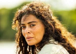 Maria Marruá (Juliana Paes) será brutalmente assassinada por vingança na novela 'Pantanal' (Foto: Reprodução / Globo) Maria Marruá (Juliana Paes) será brutalmente assassinada por vingança na novela 'Pantanal' (Foto: Reprodução / Globo)
